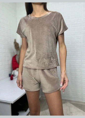 Серая всесезон женский велюровый комплект тройка (шорты, брюки и футболка) No Brand