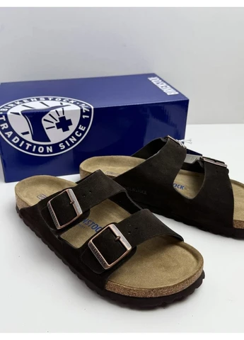 Коричневые замшевые шлепанцы birkenstock arizona mocha No Brand