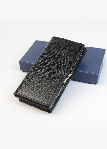 Черный женский кожаный лаковый классический кошелек на кнопке No Brand (333300284)