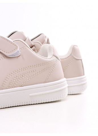 Молочні кросівки для дівчинки STREAM