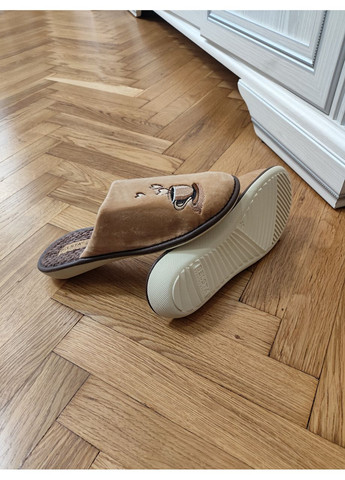 Коричневые женские тапочки комфортные мягкие домашние тапки закрытые тапочки из велюра теплые комнатные тапочки 39 Белста