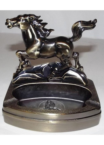 Попільничка для сигарет настільна металева з вбудованою запальничкою Біжучий кінь 12x8 см (2104618911) No Brand (372466632)