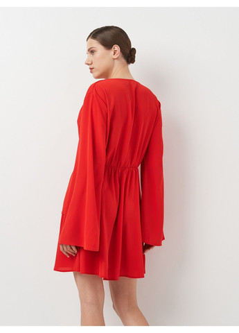 Красное кэжуал платье Boohoo однотонное