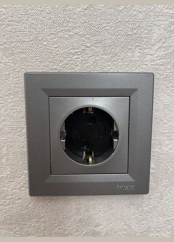 Заглушки на розетку від дітей 10 шт Захист на розетки з поворотним механізмом Чорний LELUNO (312000220)