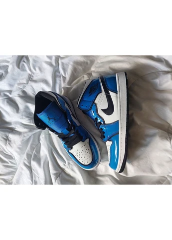 Белые летние кроссовки nike 1 retro high blue white найк аир ретро No Brand