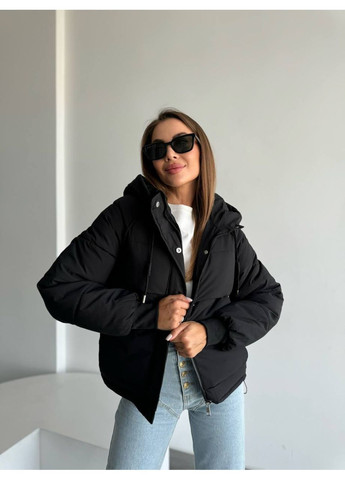 Чорна демісезонна куртка жіноча Україна