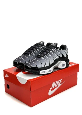 Комбіновані кросівки grey black white No Brand Air Max Plus