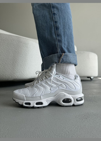 Білі Осінні кросівки чоловічі і жіночі nike air max tn plus white | найк аір макс тн плюс білі No Brand