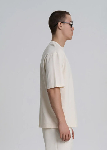 Світло-бежева футболка чоловіча з коротким рукавом Роза