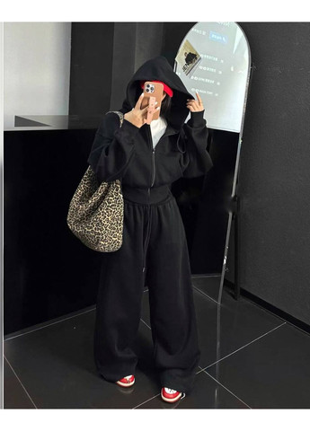 Жіночий костюм вільного крою Avanti (364863888)