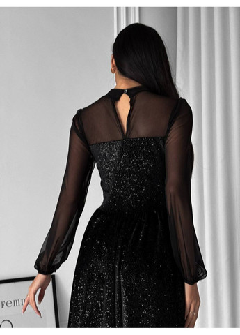 Черное женское платье из бархата Osoblyva