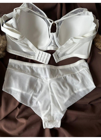 Білий комплект бюстгальтер м'який поролон + трусики сліпи 384 білий CHLX