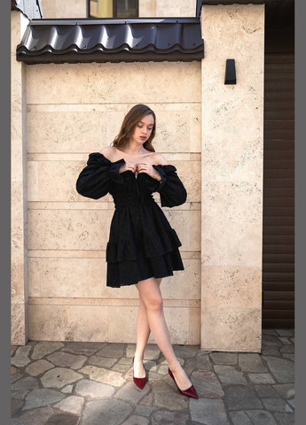 Черное повседневный, праздничный женское платье с воланами Avanti