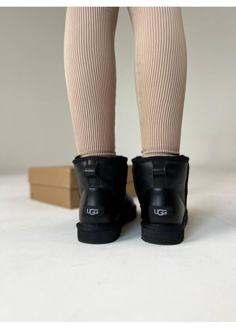 Уггі Чоловічі UGG Classic Mini Black Leather (Шкіра) (366320806)
