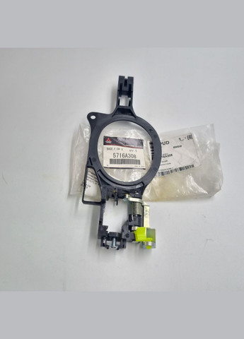 Оригинальное основание передней наружной правой ручки 5716A308 Аутлендер III Mitsubishi (360503743)