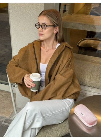 Бежева демісезонна куртка жіноча замшева Style Point