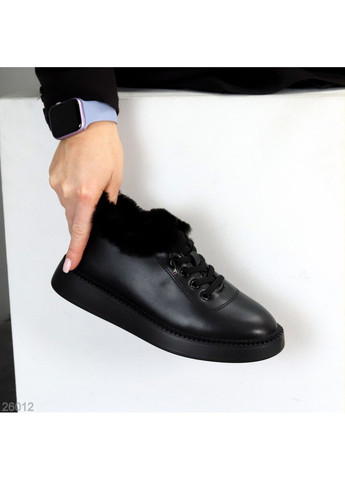 Зимові автоледі Helen (370368320)