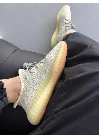 Кросівки жіночі Adidas Yeezy Boost 350 V2 Ludmark Full Reflective | Адідас Ізі Буст 350 бежеві No Brand бежеві демісезони (370149914)
