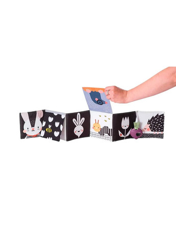 Розвиваюча книжка-розкладачка Садик у місті Зайчики () Taf Toys 13065 (331790887)