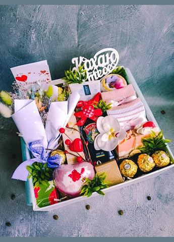 Подарунок дівчині на день народження набір для дружини подруги для мами для коханої No Brand (328451089)