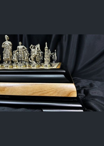 Набор подарочных шахмат в кейсе Запорожская Сечь 43,3х43,3 см фигурки из бронзы 356123 NB Art (317566699)