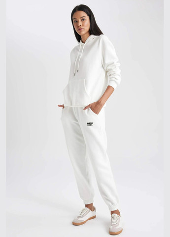 Спортивные штаны женские белого цвета Let's Shop (292548902)