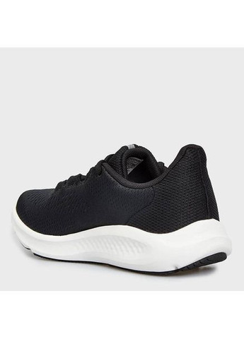 Женские спортивные кроссовки 3026523-001 черного цвета для бега Under Armour Charged Pursuit 3 BL чёрно-белые демисезоны (364988986)