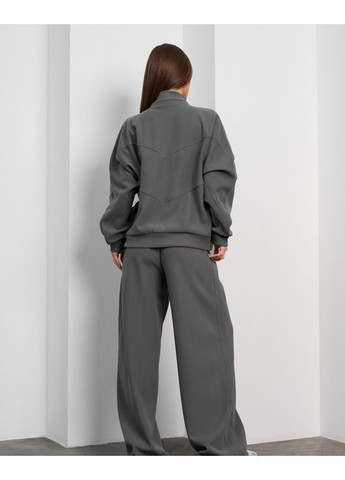 Костюм із утепленої еко-замші на велюрі ISSA PLUS (366081960)