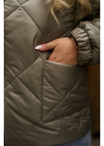 Оливковая демисезонная женская демисезонная куртка с капюшоном. MonCher