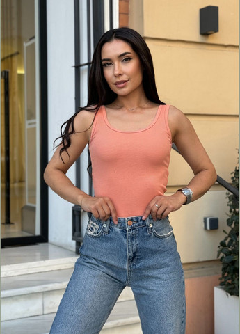 Ніжна однотонна жіноча майка в рубчик INNOE — 296261705