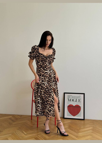 Коричневое платье-миди леопардового цвета с разрезом на ноге No Brand леопардовый