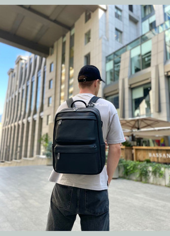 Чоловічий шкіряний рюкзак для ноутбука і подорожей SB-133863 Tiding Bag (335821509)