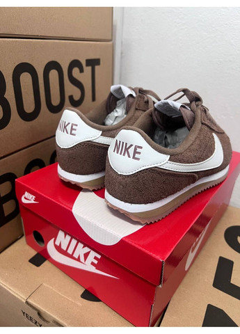 Цветные демисезонные кроссовки мужские nike cortez vintage suede brown найк кортез No Brand