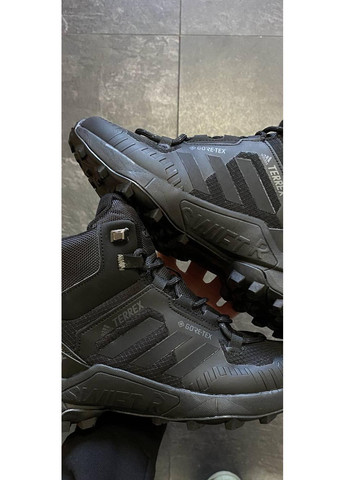 Черные демисезонные кроссовки мужские adidas terrex swift termo black адидас No Brand