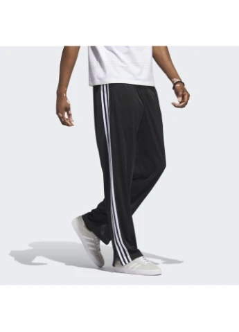 Черные демисезонные брюки adidas