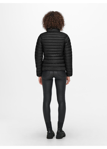 Чорна демісезонна демісезонна куртка жіноча чорна,розмір м Only