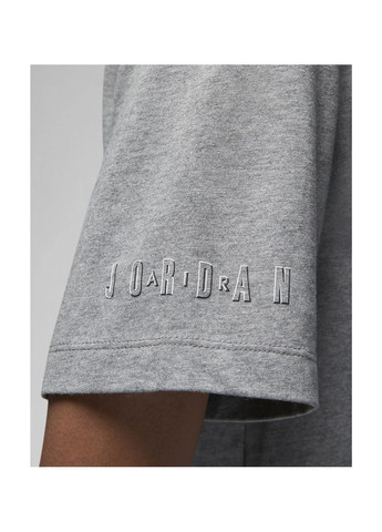 Сіра футболка чоловіча t-shirt essentials grey Air Jordan