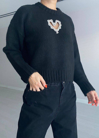 Черный демисезонный свитер прямого кроя с вырезом сердце с камнями Tik-Tak