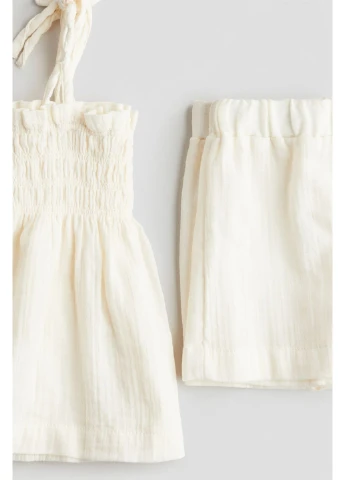 Кремовый летний костюм (топ, шорты) H&M