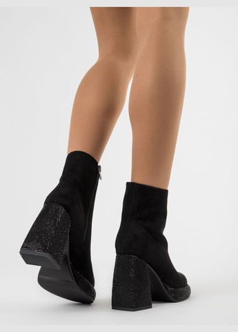 Чорні ботильйони (1737б) STEFANIYA