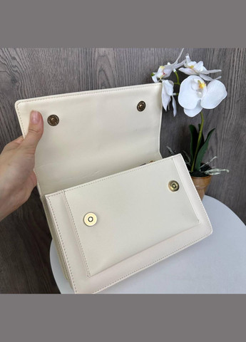 Мини сумочка на цепочке с магнитом из экокожи классического дизайна молочная (sku_1254М) No Brand (330575956)