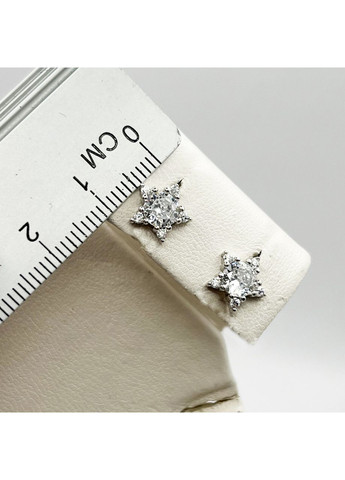 Сережки-гвоздики срібні з кубічним цирконієм "Квіточка" 1,66 г No Brand (369737781)