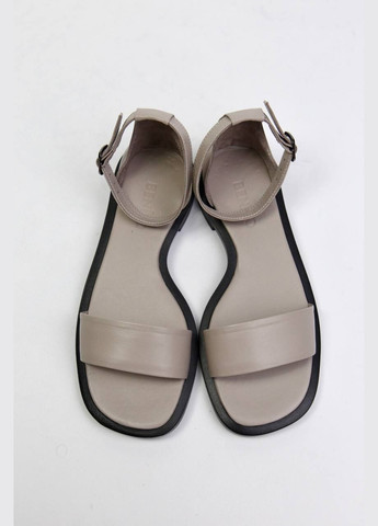 Бежевые босоножки Benito без застежки