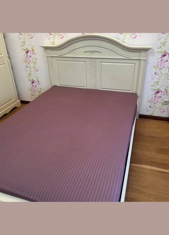 Простынь на резинке 140х200 темно-сиреневая Страйп Микросатин 99013 Ananasko (330823142)