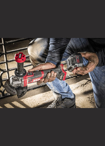 Шлифмашина угловая аккумуляторная 3930 CB XP 125мм 20В 1х2.5А-час 8500об-мин VRS+ плав. пуск 1.88кг Skil (317275131)