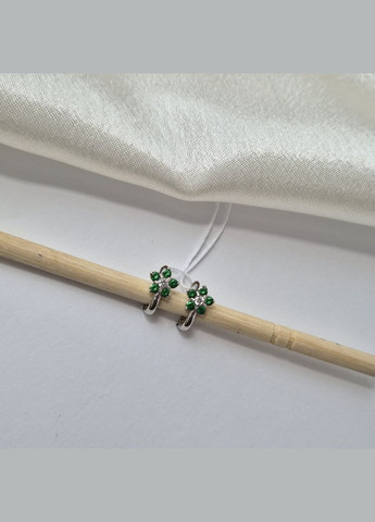 Серебряные детские серьги Цветок с Зелеными Камнями Серебро 925 пробы Родированное 82595з 1.01г No Brand (339679725)