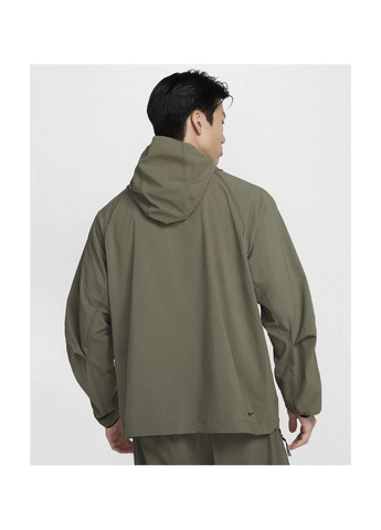 Оливкова куртка чоловіча tech olive hm7151-223 Nike