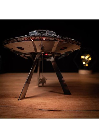 Колекційна модель-конструктор Stellar Raiders НЛО з інопланетянами, механічна () Metal Time MT051 (370499158)