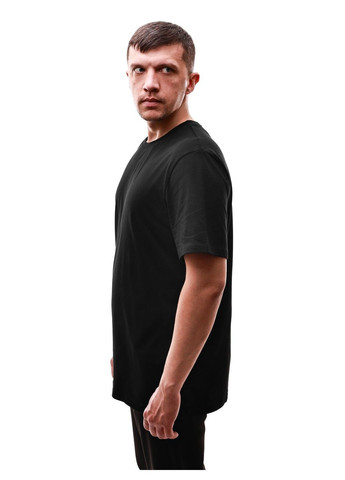 Чорна футболка чоловіча BEKI