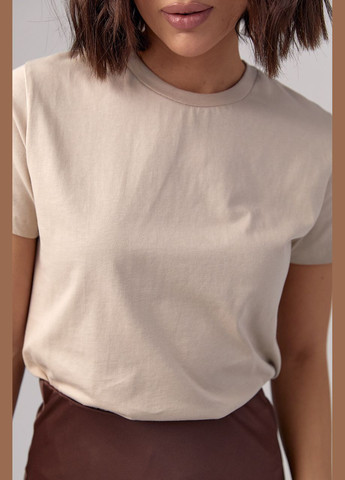 Бежевая летняя базовая женская однотонная футболка Lurex